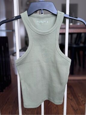 A&F Green Tank